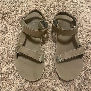 Teva women’s leather sandals
